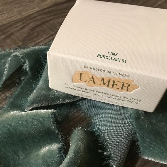 La Mer Luminous Lifting Cushion Foundation, spf 20, Porcelain Pink - Picture 1 of 6